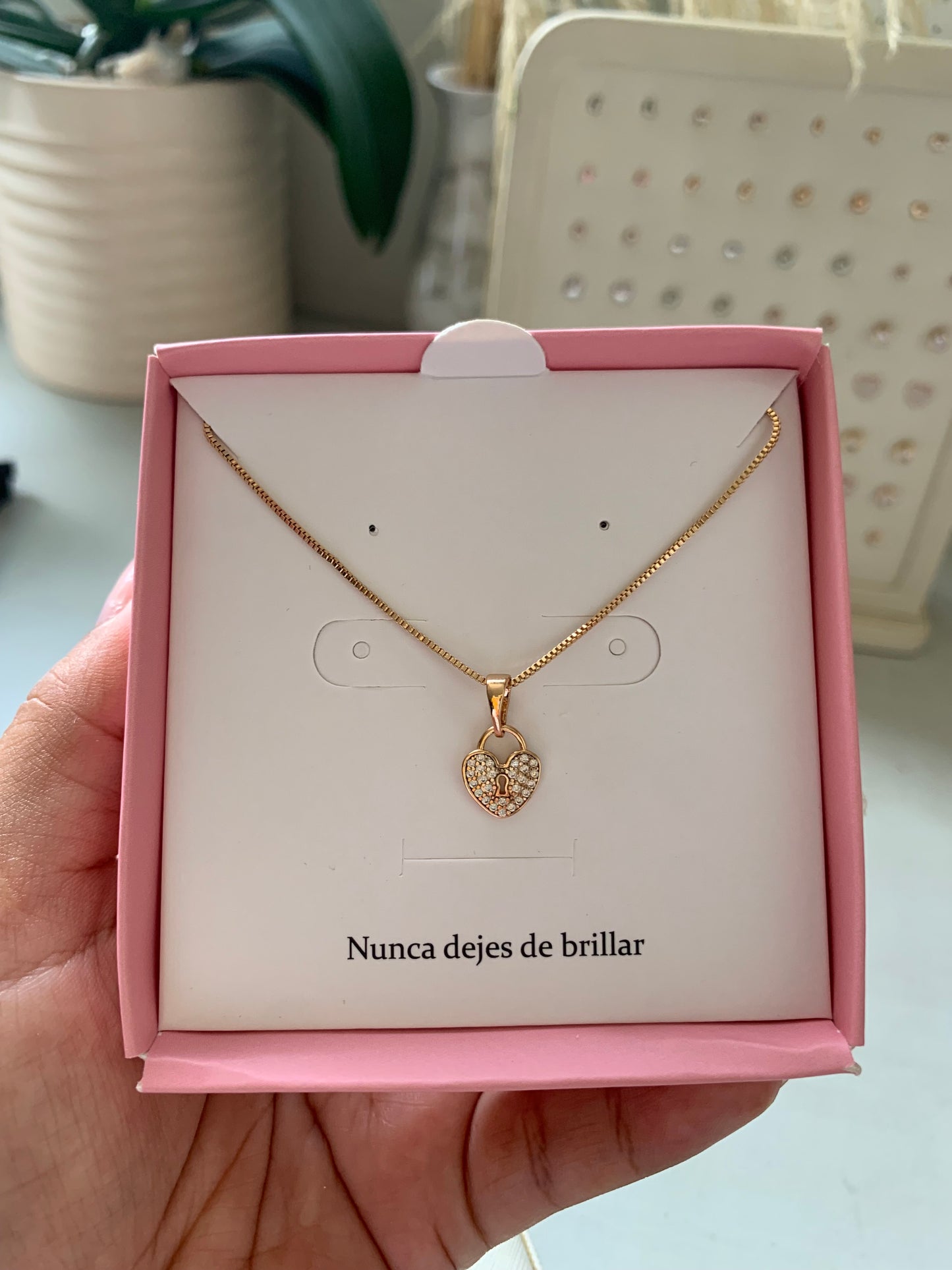 Collar Romina