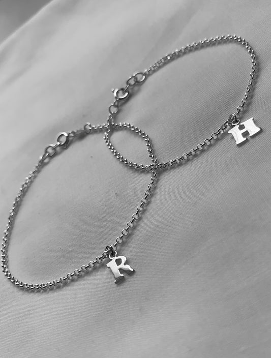 Dúo pulseras iniciales