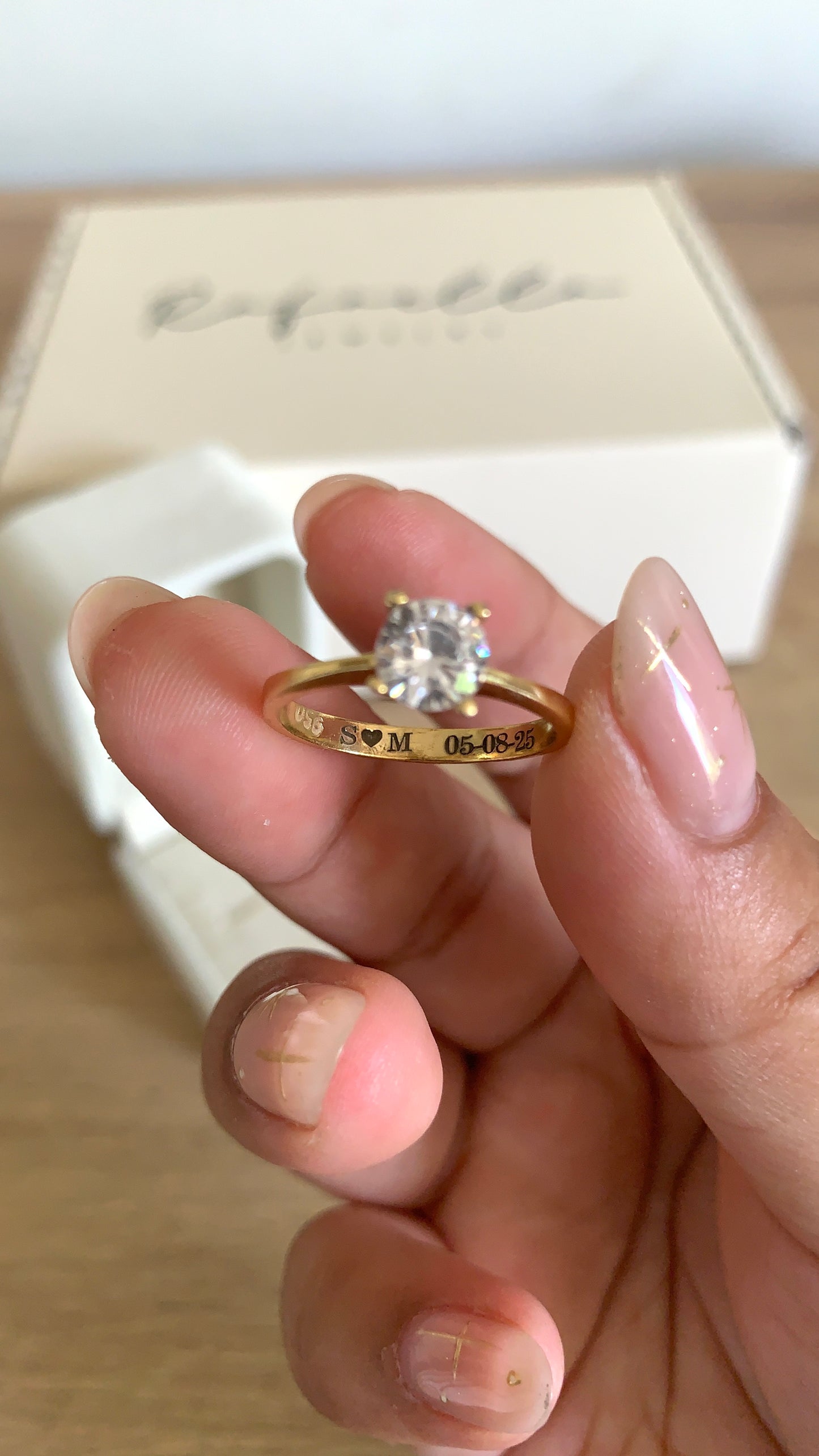 Anillo Mily bañado en oro 18k