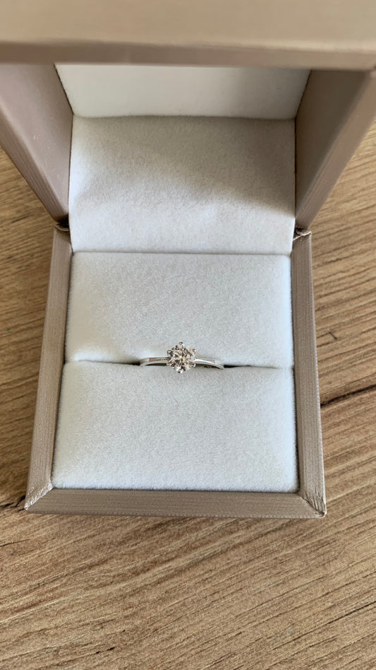 Anillo Aria