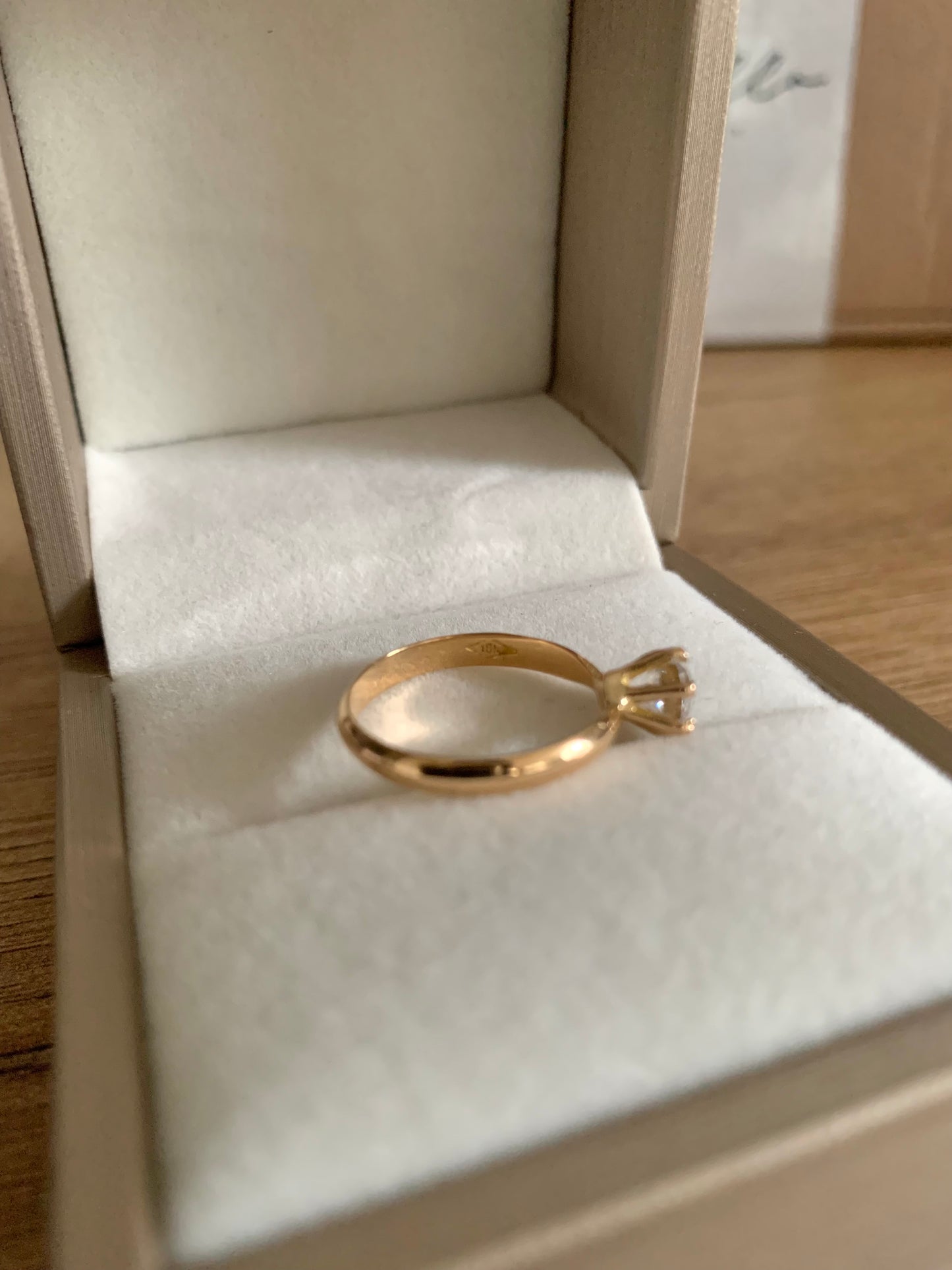 Anillo Emy