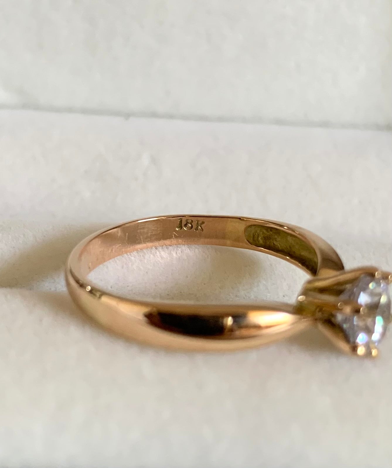 Anillo Emy ( Oro 18k)