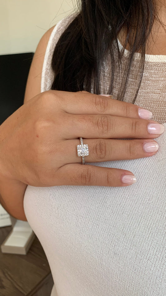 Anillo Emily