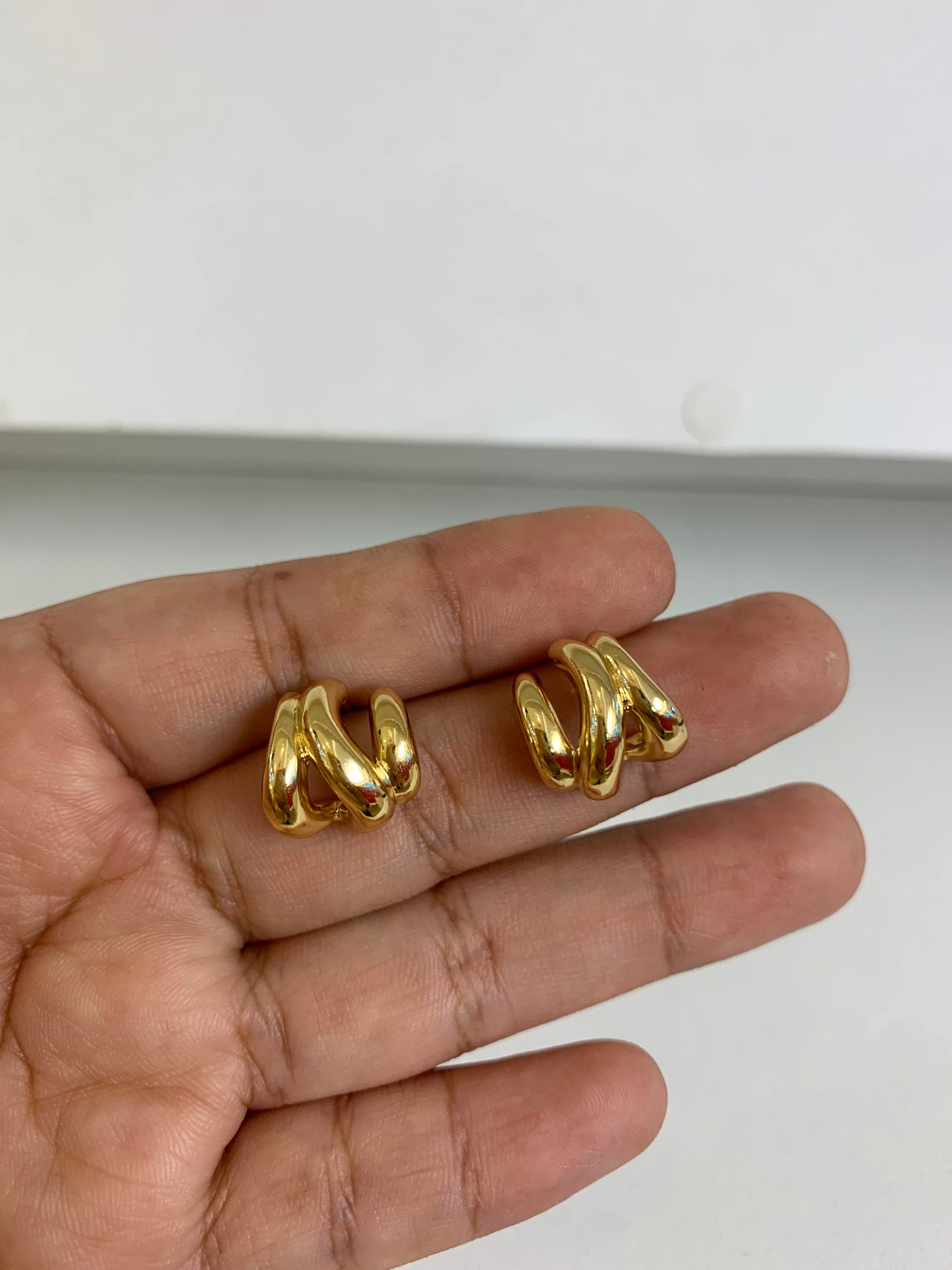 Aretes Dione