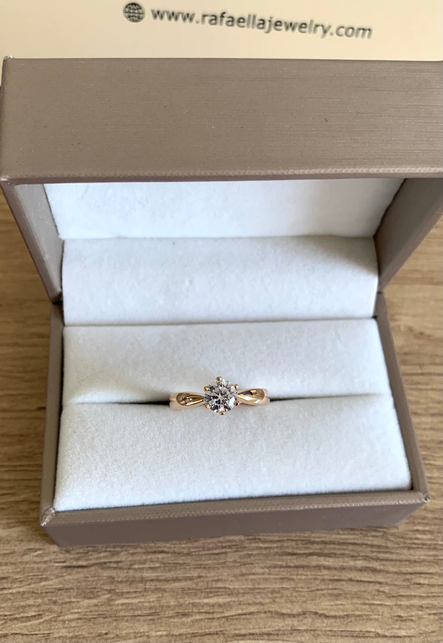 Anillo Emy ( Oro 18k)